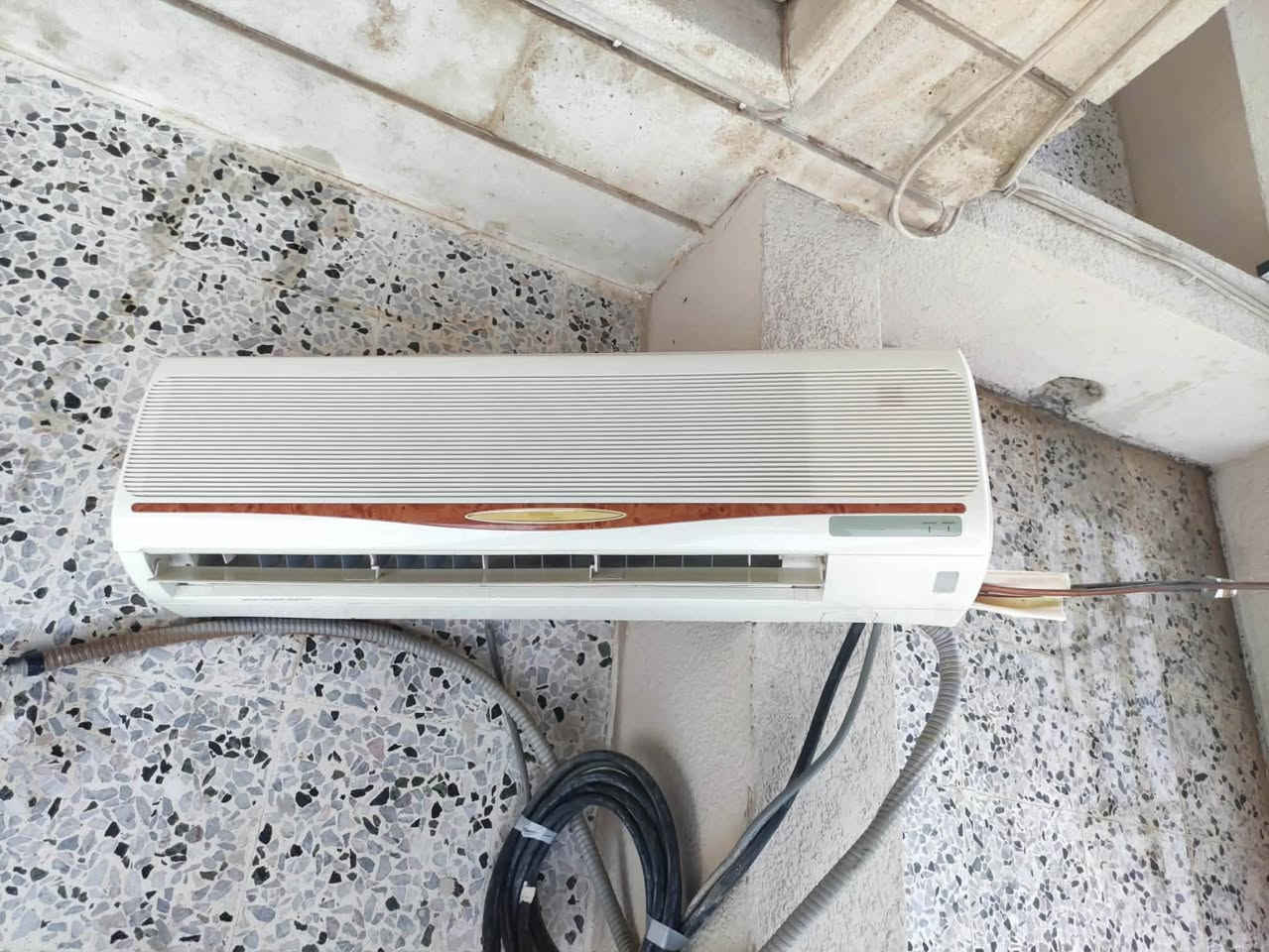 سلام عليكم سبلت  طنين وسدس نوع جنرال نظيف كامل ملحقات مستعمل اتبريد وتدفا فول سبلت السعر 225 وبي مجال مكاني موصل


**إذا كنت صاحب هذا الإعلان وتريد حذفه لأي سبب، رجاءا أرسل رسالة إلى الدعم الفني**