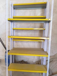رفوف ارتفاع مترين عرض متر جديدات 07745461031