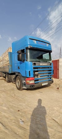 يا الله السلام عليكم سكانيا موديل 2003 كفاله عامه مكينه V8  480  مزوج ...