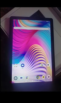 ايباد ٣٢ • سماعه • شاحن