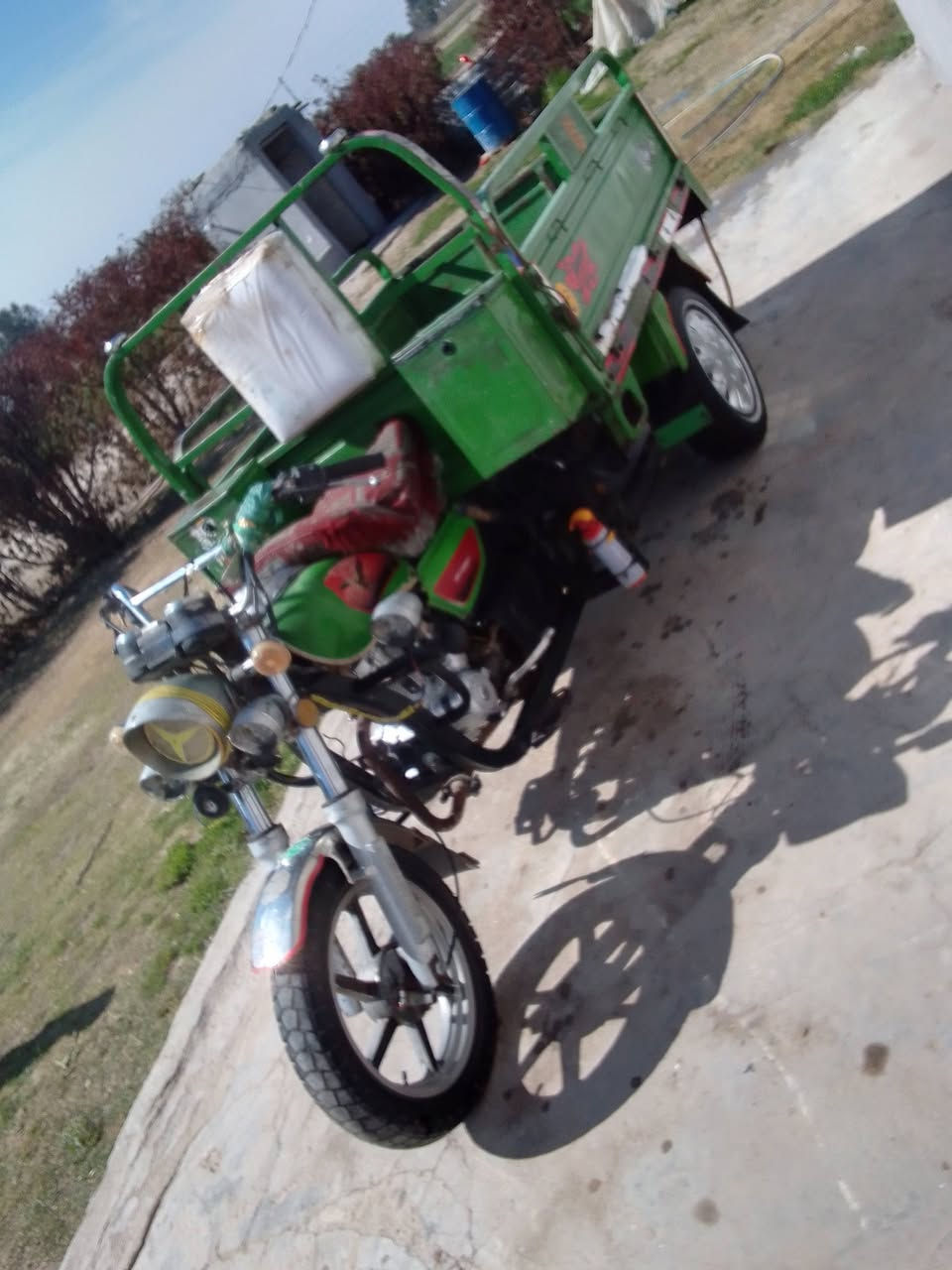 السلام عليكم ستوته للبيع موديل 19 محرك بيها 24 ستوته جاهزه اوراق وصولي اتصل ***********
