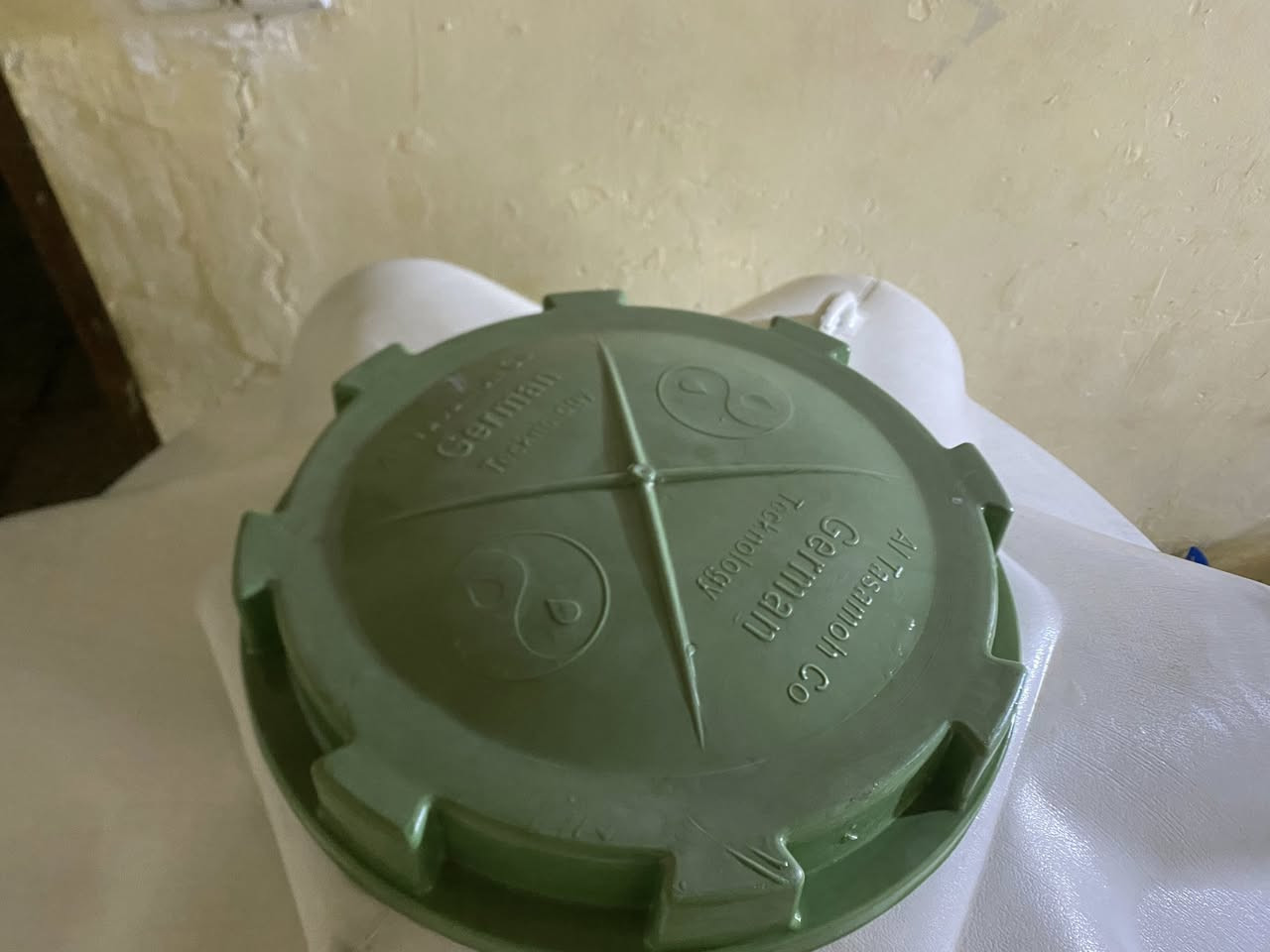 للبيع  خزان  بلاستك عمودي ابيض سعة 1 طن 3 طبقات استعمال 6 شهور للمي الحلو للبيع  بسعر  80 الف و بي مجال او مراوس ابو نص طن جديد 
مكاني الاصمعي


**إذا كنت صاحب هذا الإعلان وتريد حذفه لأي سبب، رجاءا أرسل رسالة إلى الدعم الفني**