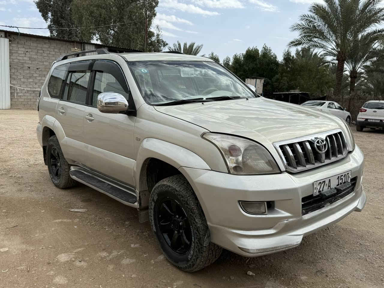 السلام عليكم
برادو 2006 محرك 6 سلندر 

بإسمي رقم مميز انگليزي جديد ذي قار 

 داخلة هزة قبل كم شهر 

7 راكب

✅محرك وگير مكفولات

✅دواخل مكفولة

❄️تبريد ثلج ( منظومة كاملة جديدة بلادية، كومبرسر ياباني اصلي جديد وراديتر تبريد جديد وفريز جديد وغسل كامل للمنظومة قبل شهرين ايام وشحن غاز جديد ) بس بي خلل بسيط الي هو حساس الكومبرسر فقط وحتى غاز متروس

🛞تخم تاير كوري جديد 

تخم فلنجات جديد

✅ ادامة لمنظومة البانزين قبل شهر

✅راديتر جديد

✅دسكات تخم امريكي جديد 

✅صدر نظيف 

مصبوغة عام 

داخل نظيف بس شوية يرادله ترتيب  

ماشية 205 الف

مكاني بغداد

السعر 120 ورقة وبي مجال

رقمي ***********
