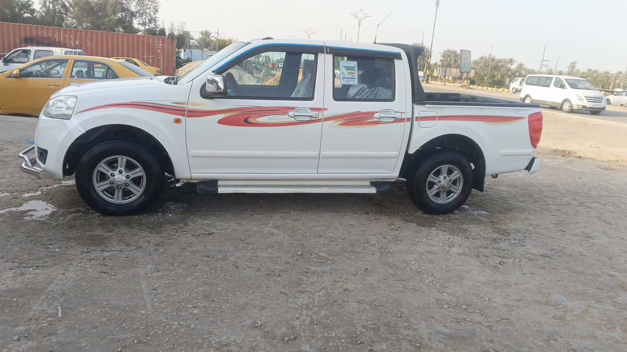 السلام عليكم  للبيع كريت2018 سنويه جديده لل27 حداديه وكير واكسن وشاصي مكفولات تخم تاير جديد سياره جاهزه من كلشي كل نقص مابيها مكان السياره سماوه شراي يتصل وبي خير ويدلل  الاستفسار ***********
