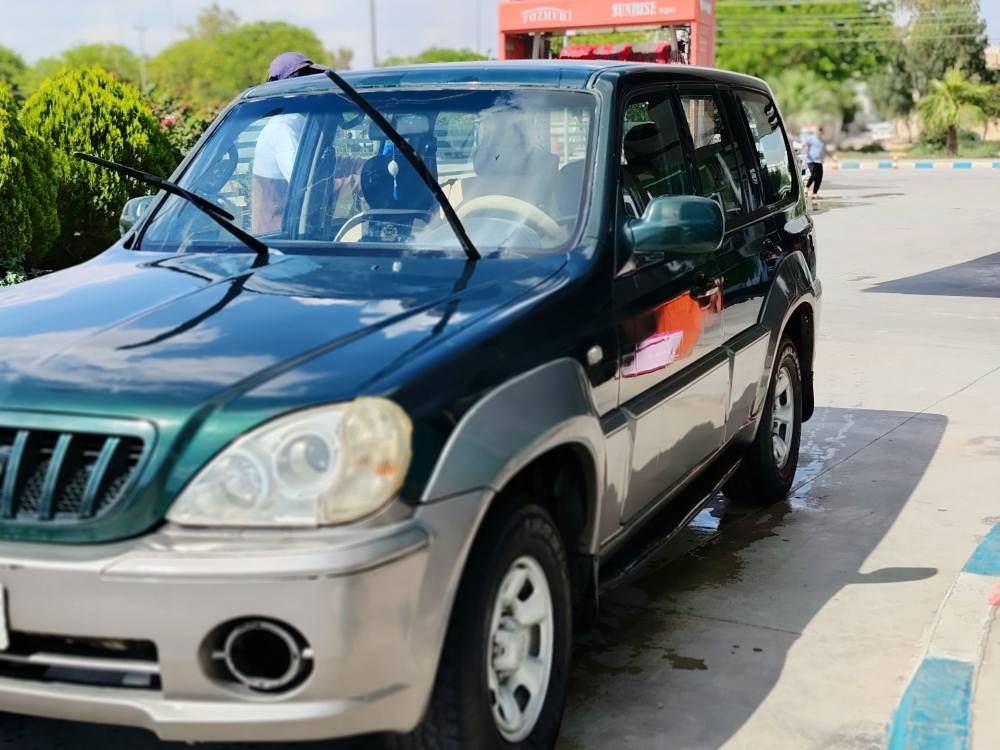 تریکان 2002گێرومەکینەی بەطە3000
ئارم پلاستیک سلێمانی بەشەرت لەحاسیبە دراوە حزام بۆیاخ بۆجوانیکراوە بێ لێدراوە پێش و دوای کەپس. کارەبای گیانی هەمووی مەزبوتە 
ژ.م*********** خناقين, ديالى
