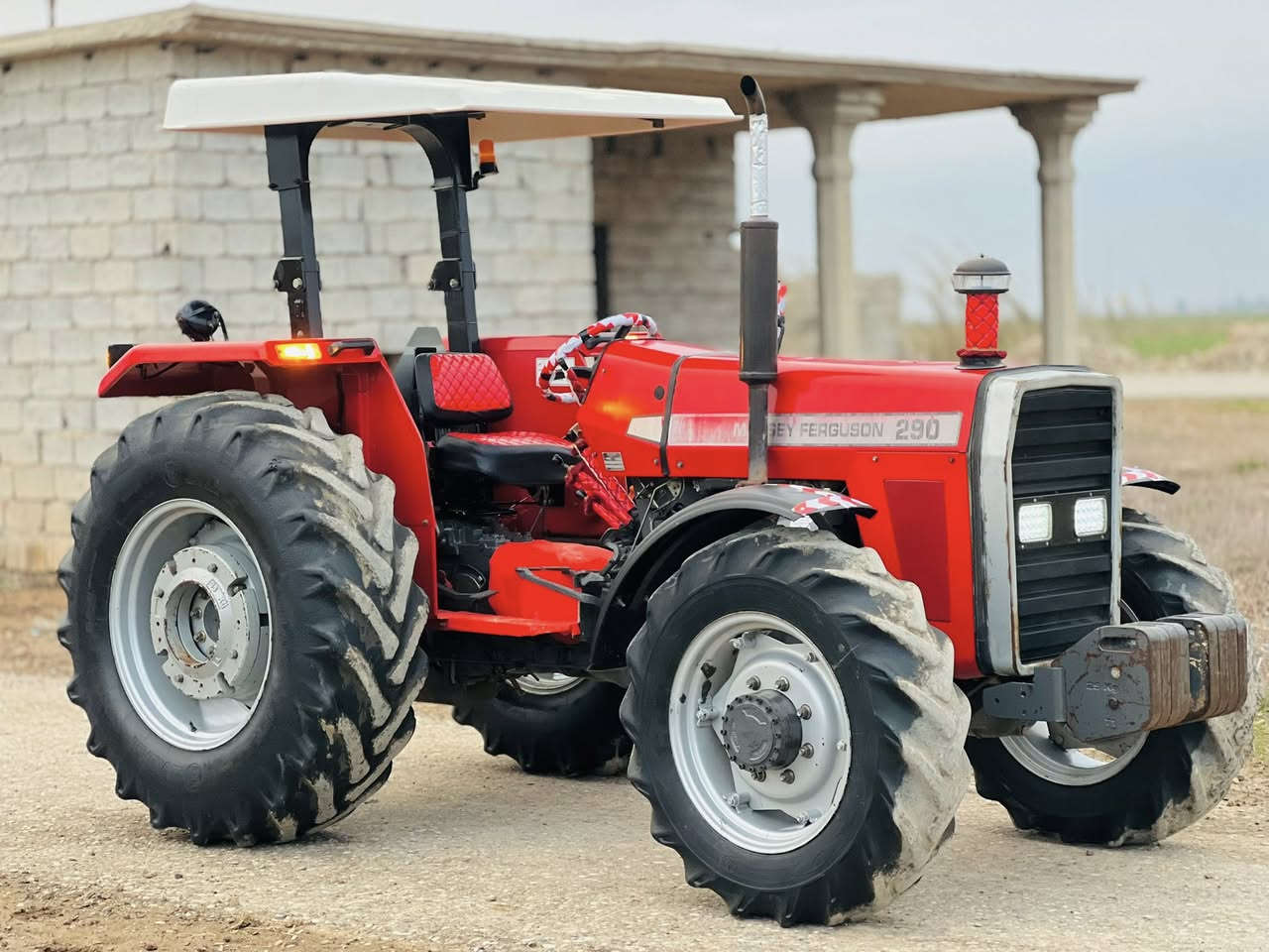 السلام عليكم مكلف بالنشر تركتر هندي للبيع موديل 2012 كله عل شركه كتاب شركه نينوى شرط الوكاله السعر 19 مليون وبيه مجال الاستفسار عل الرقم ***********
