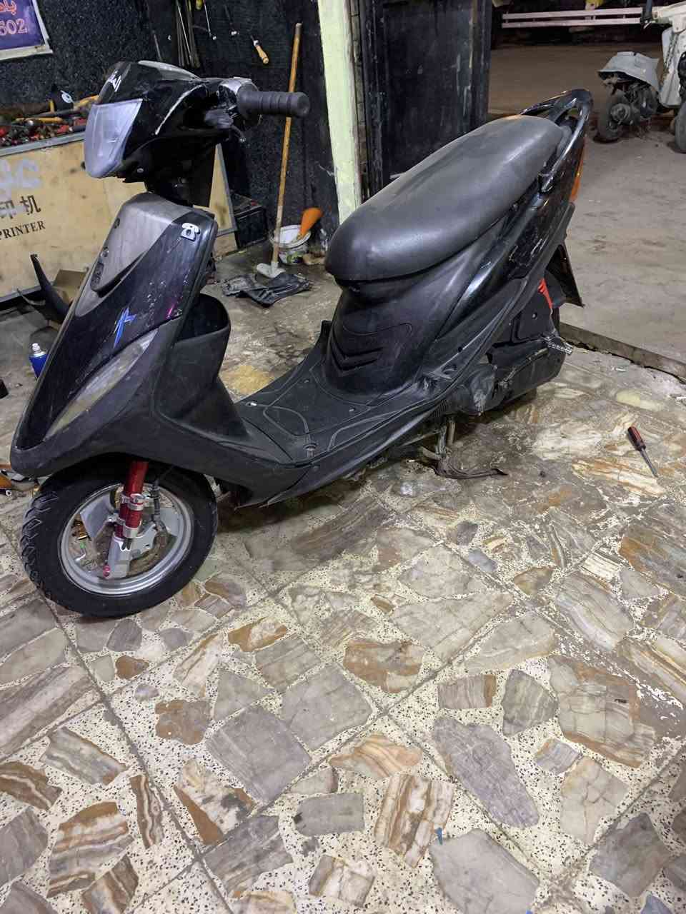 سلام عليكم ماكس عدله ٤٩ دراجه كله بلادي بس صدر تجاري شلعه معدل مفتوحه مره وحده مبدل فقط كازكيت كله بلادي سعر ٦٥٠ مو شراي لاتدوخني رجاءً رقمي ***********
