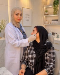 العلق الطبي لعلاج البشرة  ٠٧٨٠٤٧٢٥٣٨٣ واتساب