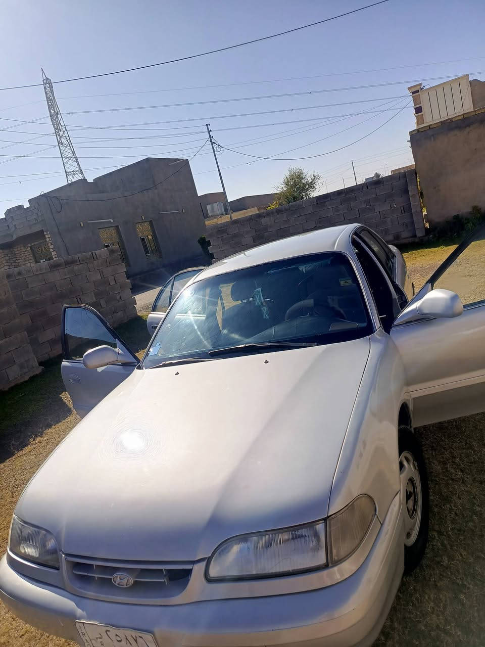 سلام عليكم ورحمه الله وبركاته
اخوان سياره سوناته توه موديل ٩٤ 

سياره حلوه وخدميه 

سياره بيه نقص تبريد فقط 

سعر ٤٠وبيه مجال حك الجيه 

مكان الانبار جزيره البذياب 
رقم هاتف ***********
