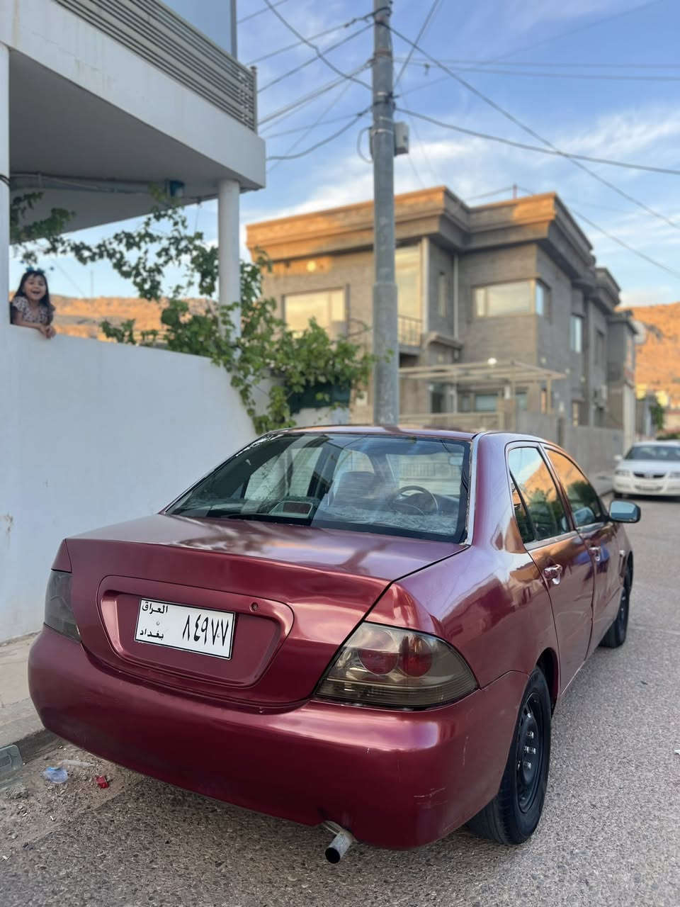 لانسەر مۆدیل ٢٠٠٨
سەیارەکە کتابی مزاهیدەیە 
دەعامو زەڕبەی نیە 
گێر عادیە 
مەکینە گەورەیە 
چوار جام کارەبایە 
سعری ٣٥گەڵاو تۆزێ ماعمەلە 
شوێن دەربەندیخان 
ژم***********
ئەدمین♥️
