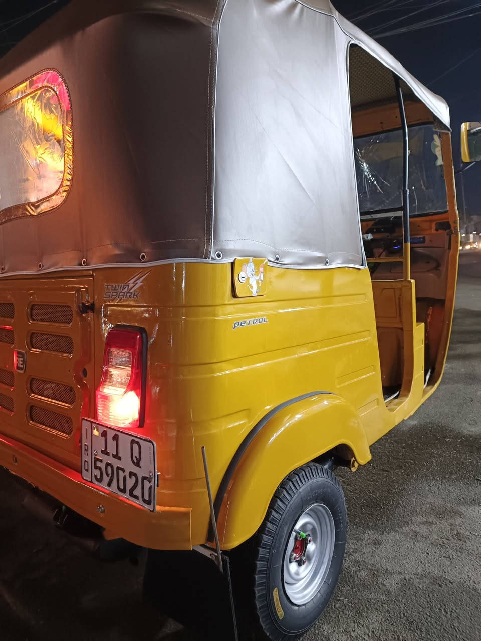 اسلام عليكم تكتك 20/شهر10/تكتك حلوه وخير من الله مصبوغه جمالية بدون ضربه مكينه مجفته تجفيت شركه تحويل ثاني يوم مكاني بغداد م الصدر ***********
