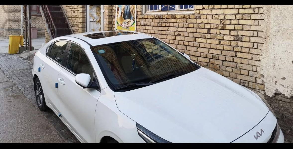 السلام عليكم
سيراتو.  للبيع     23   خليجي
محرك.   1600
فول مواصفات
فتحه سلايت
مري شفط 
تحكم ستيرن. 
حساسات 
دواخل بيجي
ماشيه 27
رقم ذي قار بااسمي

السعر 165   
ناصريه مركز

الرقم ***********
بي خط و بي واتساب
