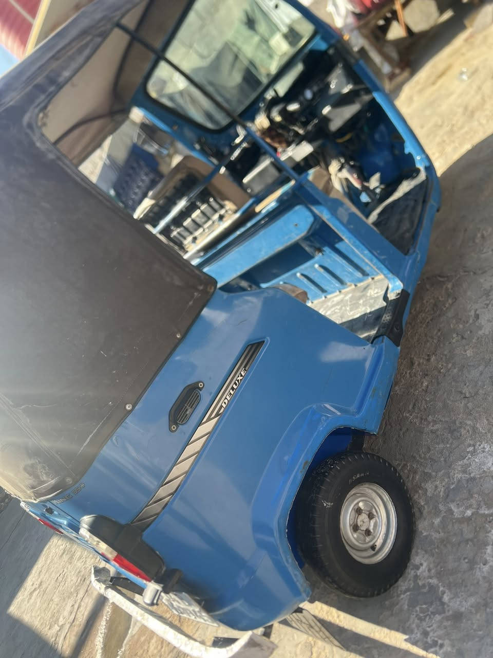 تكتك لبيع مديل عشرين طالعه بلواحد وعشرين تقره بسنويه واحد وعشرين مكينه مجفته بدي بي طخات قليله مكاني بصره حي ولاصدقاء سعره 5و800وبيه مجال قليل رقمي ***********
