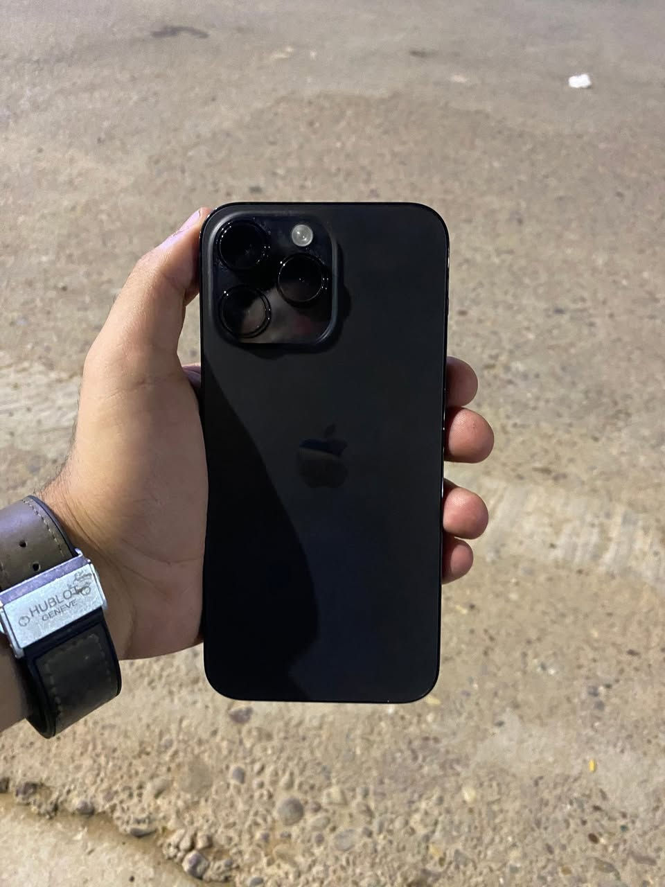 سلام عليكم IP 14 Pro Max 
🔋91 
فول نظافة 
وتر بروف 
مامفتوح
لون الاسود المميز 🖤
سعر : 790,000 وبي مجال 
سعر جداً مناسب 
اللاستفسار : ***********
