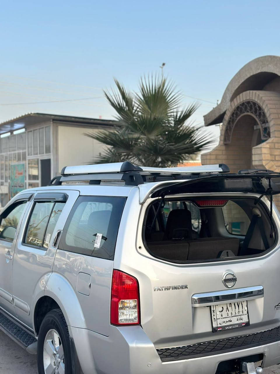 سلام عليكم
نيسان بافندر 2012 بيها جاملغ وشويه من الباب عندي سونار جديد بيها  رقم بغداد ألماني مكينه وكير وحداديه وتخم تاير جديد منظومة بانزين كلهة جديده السياره((( فول مواصفات دشبول ارمادا تبريد ٣ قطع تحكمات فور ويل كشنات كهرباء دوسات كهرباء سبعه راكب بعد هواي مواصفات))))مكان السياره بابل الحصوه
السعر (105)
الشراي يتصل((*********** ))
