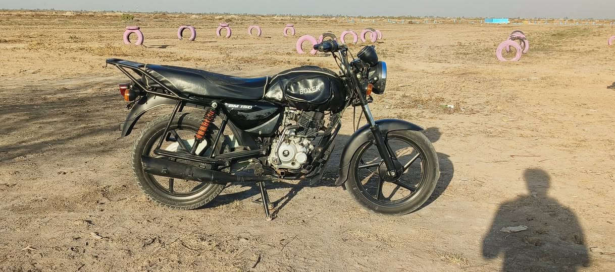 السلام عليكم بوكسر للبيع 22 بدون اوراق السعر 850وبيها مجال قليل ***********
