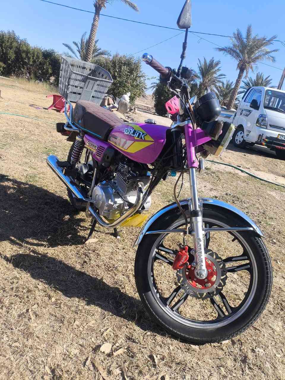 سونك للبيع محرك 200cc موديل ٢٠٢٤مكفوله فقط شاشه دشبول طافيه ماعرف شبيها باقي تفاصيل اتصل *********** سعر 650  وبيها مجال
