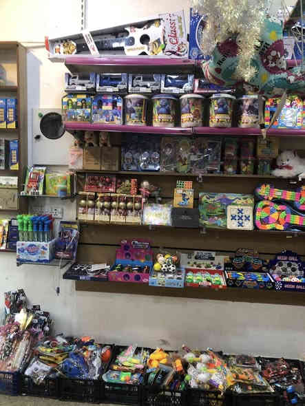 تم بعون الله تعالى وصول وجبة وبضعة جديدة لراس السنة من العاب اطفال  وهدايا وبالونات ومجروحه لاطفال ولعابات البنات وسيارات اطفال  ومستلزمات الاطفال التعليمية  وشجرة الكرسمس وشموع ￼2026وبالاسعار مناسبة فقط في محل مؤمل لالعاب ويتوفر خدمة توصيل لكافة مناطق طوزخورماتو.للطلب مراسلة الصفحة .
او الاتصال بالرقم التالي ***********
#العنوان_ملاصفر مقابيل نجار حيدر ساقي
