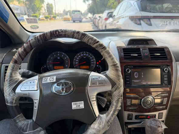 كورلاه للبيع الموديل ٢٠٠٩ خليجيه السياره
محدثه ٢٠١٣بل كامل 
السياره فول فطيم فول مواصفات 
فتحه 
مري شفط
كشنات جلد بلادي بوب جلد بلادي
تبريد بيانو 
تحكمات ستيرن 
كروس سرعه
منضومت تبريد جديده 
والسياره عليها منضومت غار 
وهواي مواصفات بيها بعد 
السياره قمارتها مكشره وخليلها فابلون وبأي السايق مبدل اصلي 
رقم الهاتف 
***********
***********
السعر  123 وبيه مجال قليل
