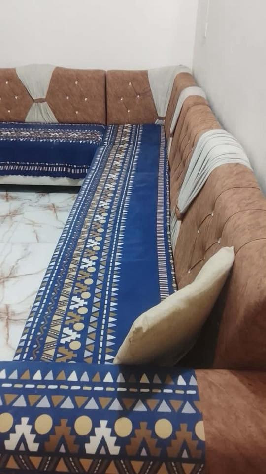 ديوان جديد جديد سعر 350الف مكان بعقوبه رحمه ***********
