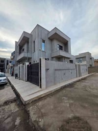 دار للبيع في زينونه زراعي ملك صرف بمساحة 176م ركن وفي موقع مميز جداً، ...