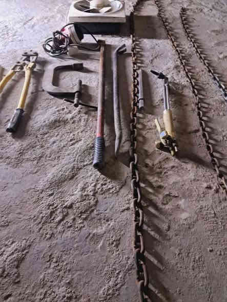 سلام عليكم مرخصت الادمن أغراض للبيع مكان لبياع شرطه الخامسه اي استفسار خاص غراض كلهن نظيفات شري خاص او اتصال عل رقم ***********
