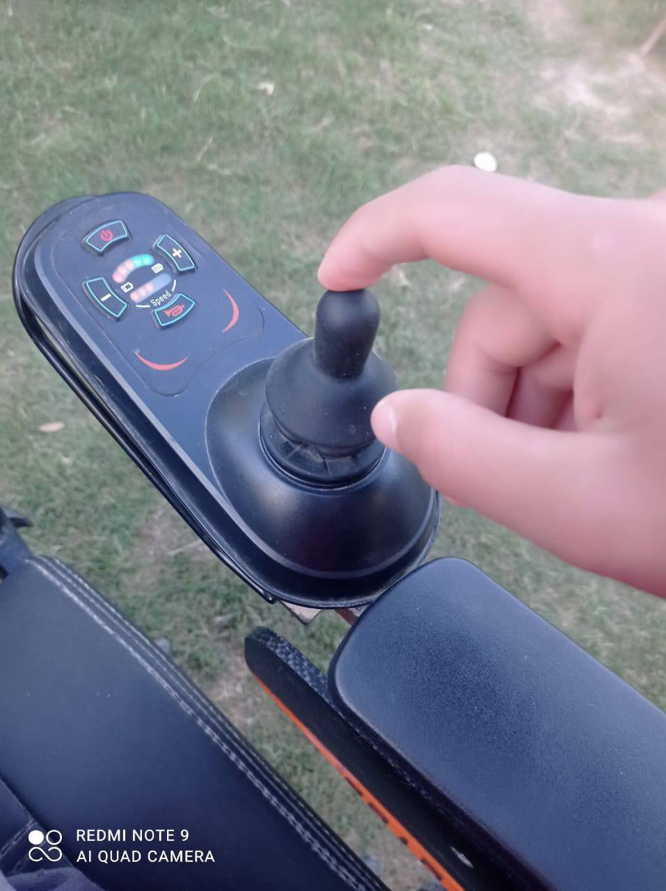 عربانة لبيع بعدي عل شركة لبيع سعر 425 لف


**إذا كنت صاحب هذا الإعلان وتريد حذفه لأي سبب، رجاءا أرسل رسالة إلى الدعم الفني**