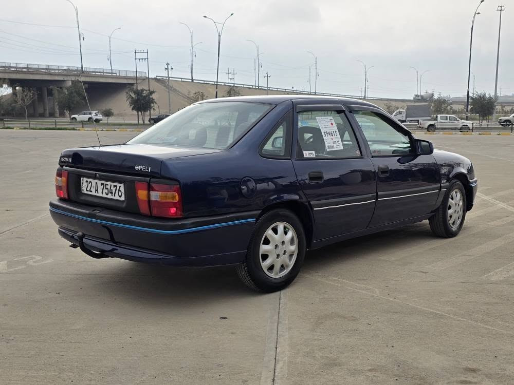 سلام عليكم من رخصة الأدمن المحترم عندي اوبل فكترا المان وضمان موديل 93..رقم اربيل جديد محرك حجم 18كيرعادي.موصفات ABS.باور.داخل اسود 
.بشرط لاصرف ولابخار. سيارة صبغ عام لل جمالية فقط بدون ضربة كلة ع بيلاد بدون خياس.  قفل مركزي كنترول.سيارة 4اطارات وباتري كلة جديد صدر امامي وخلفي كله جديد كهربائي شغال سيارة جديدة مابي دينار مصرف ترايك وين متريد السعر 47وبيهة مجال كلش بصيط.لل شراي رجاء مو شراي اعبر منشور بكلمة حلوة مكان سيارة كركوك شورجة ملاحظة بدون اقصاط بدون مراوسة فقط ابيع نقد.لل تفاصيل خابر الرقم ***********. كركوك, العراق
