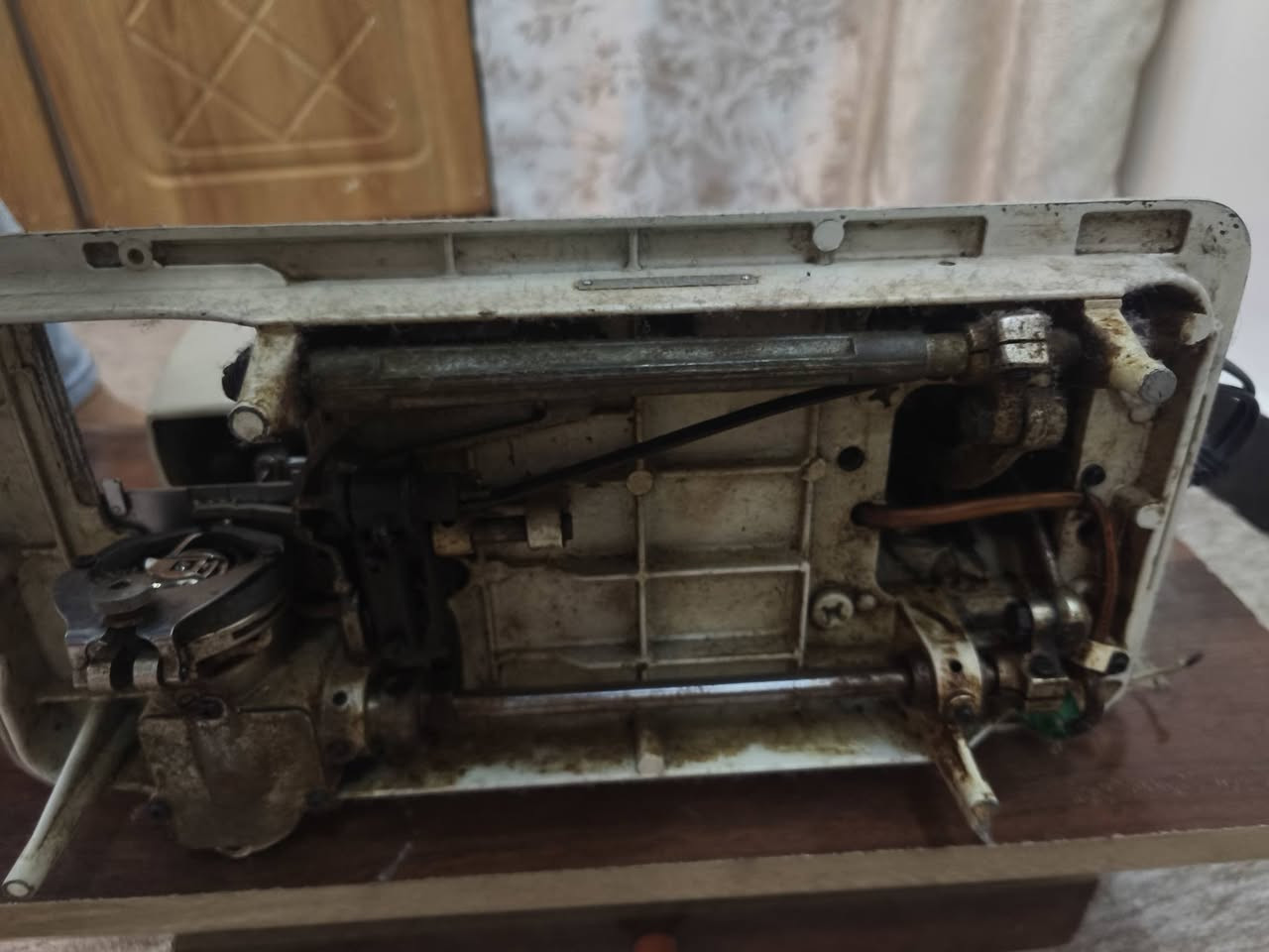 مكينة خياطة برذر
هي والتخته مالتها 
سعرها 175ألف وبيها مجال 
للتواصل واتساب 

☎️/***********/☎️
