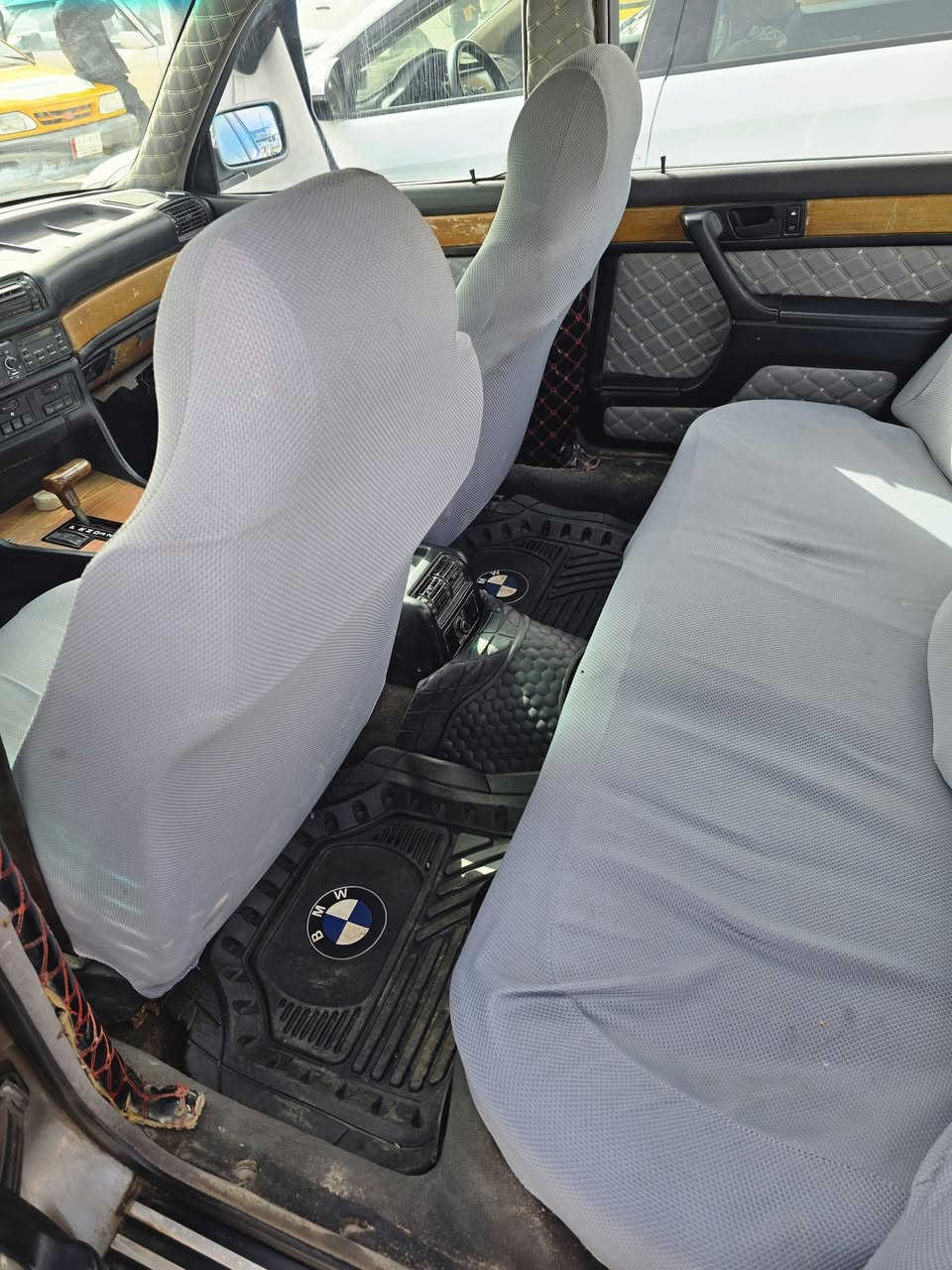 بي ام 730 كير مكينه جديد حداديه جديد تخم تاير جديد السيارة جاهزة رقمها واسط مداور ثاني يوم  مكانها كوت
***********
