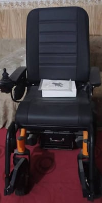 رمضان كريم ومبارك عليكم أجمعين كرسي كهربائي جديد غير مستخدم للبيع اليع...