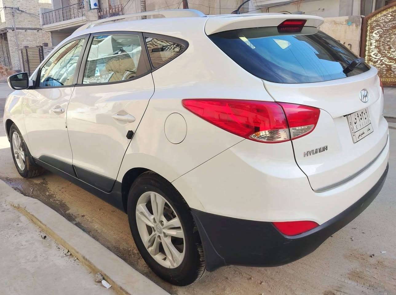 السلام عليكم
توسان ١٣ خليجي
قطعتين صبغ قطعة تبديل
بدون حادث
كير ومكينة بلاد
 بغداد الغزالية
السعر ١٢٥ ومجال بسيط جدا
***********
