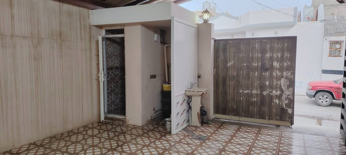 رقم اعلان٢٠٤١
نوع  عقار رقم زراعي
دارللبيع۱۲۰مترطابق ونص كركوك بنجاعلي قريب جامع بلال حبشي بيت كلش نظيف فول سراميك موقع فول خدمات شارع عريض وتبليط
يتكون طابق الاول غرفة نوم 
استقبال مع سبليت
مطبخ مع كونتر
صحيات
كراج سياره
درج داخلي
غرفتين نوم
بيتونه +حمام
سعر٥۳ملوين بي مجال
 الا ستفسار
۰۷٥۰۳٦۳۹۲٥۸واتساب
۰۷۷۰۱۳۳۰٤٥٥فايبر
عقارات گوڵان فی کرکوک
