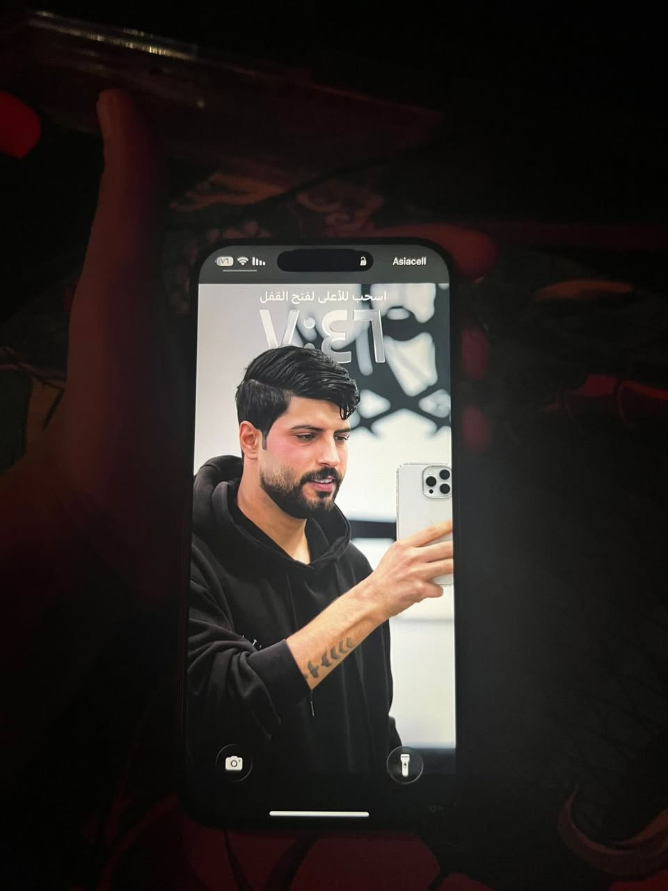 السلام عليكم 16proMax ذاكره 256بطاريه 89للبيع مبدل فقط شاشه 3خيارات الباقي كله شغال مكاني بغداد الغزاليه ***********مامتواجد ع نت .

