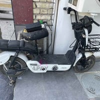 دراجه شحن ماعرف موديلهه ٤ بطاريات كلشي بيهه شغال ما عده البريك الخلفي ...