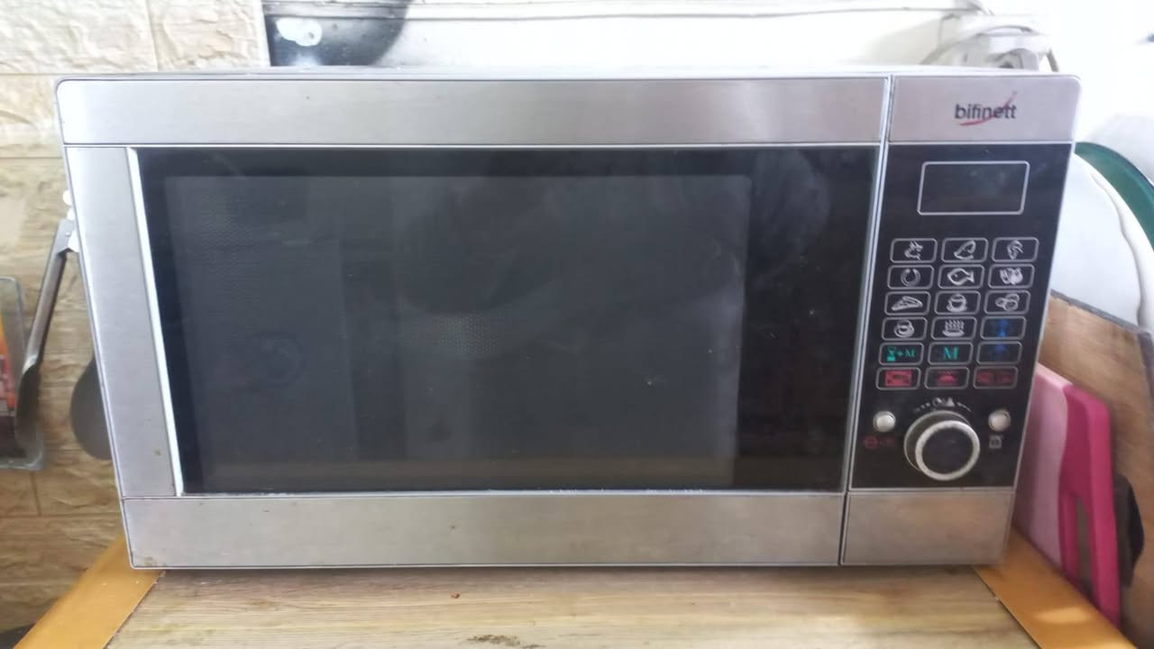 سلام عليكم غراض للبيع سعر مناسب  مستعجلين على البيع لضيق المكان العنوان الحريه الاولى الاسعار بيها مجال
ثلاجه بيكو  75 مجمده كهرمانا  75 ميكروف 50 ما داخلات تصليح نظيفات كلش للإستفسار ***********
