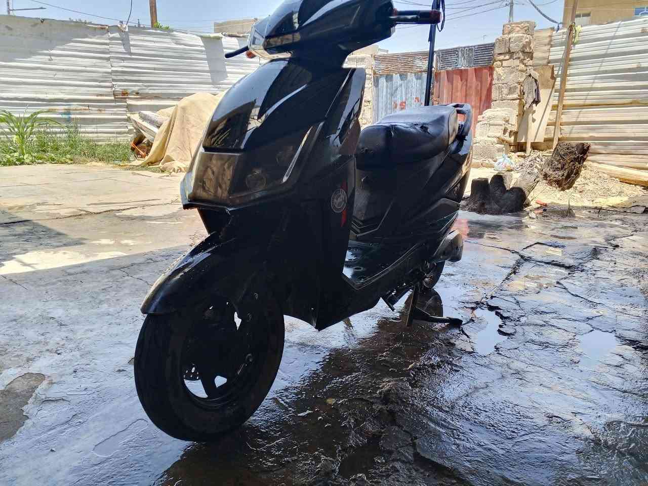 #متاح سكنس 25 نضيف حيل(350 مال بيع) 6 بطاريات دبل شرط الفحص
كاملة من كلشي 
تشغيل بصمه 
تايرات جدد 
ب 350 فقط
شارع مقابيل الرياضي شارع الصديق قرب مدرسه الخطاب 
الهاتف ***********

