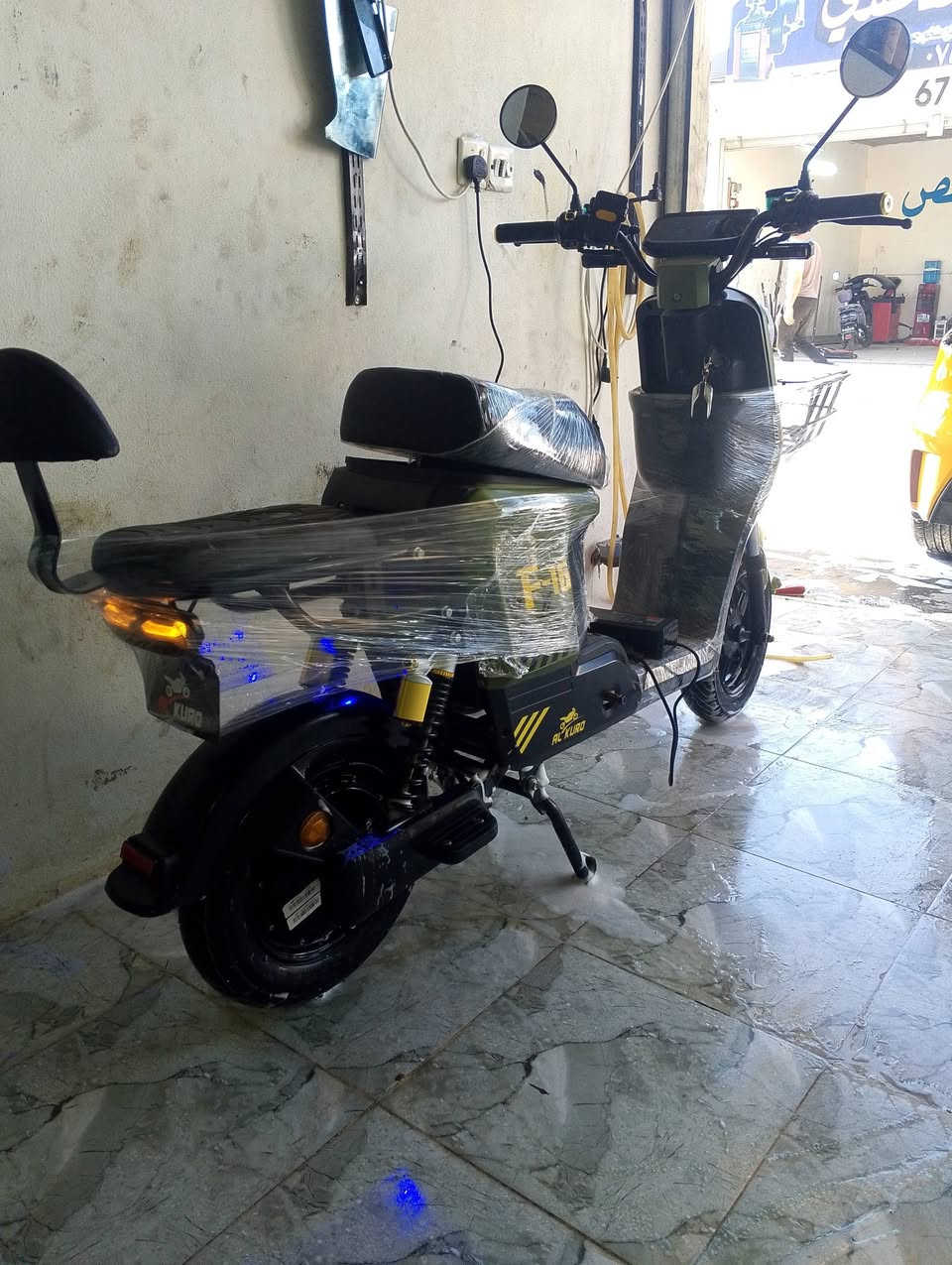 سلام عليكم مطور للبيع F16 مطور جديد 4نمر Rبك  السرع99بي بلتوث البطريات شرط السعر 350 الرقم ***********
