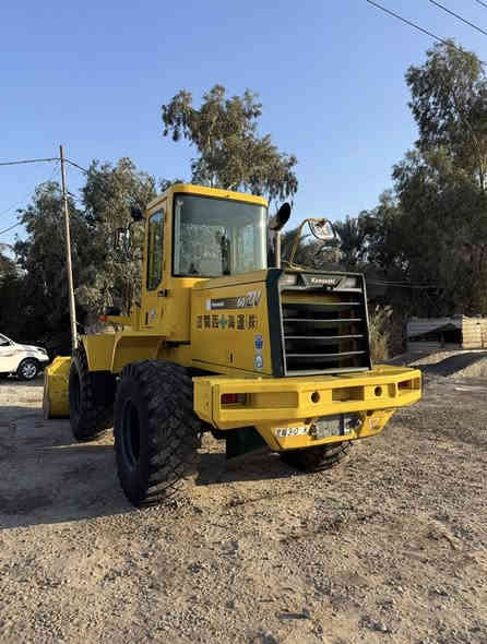 السلام عليكم Zv60 دخول جديد محرك ازوزه بم ونوزل٦سلندر فول مواصفات كير مكانيك تبريد بلادي ثلج ❄️ 
العنوان واسط الصويره ***********
