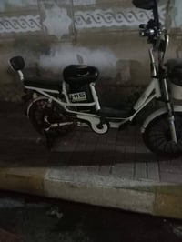 دراجة شحن • بطاريات بحاجة فحص • سرج طاك