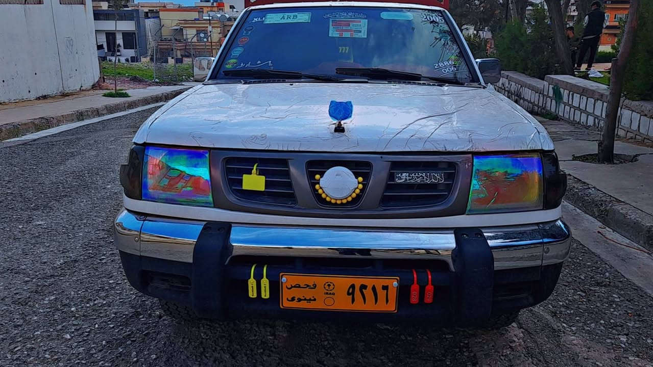 بەناوی خوای گەورە نیسان مۆدیل 2005ناوسورتەبریدە سەیارەکە مەنەفسی لەگەڵە گیڕومەکینەوئەکسل بەشەرت شانوسەقفوپیشی هیجی پیوەنیە چوارتایەی لۆکی لەژیرەجەمجەوناوبۆدی لۆکی تیایە سەیارەکەنمونەی جوانیە ماڵی دۆستە سعر60گەڵاوکەمیک معامەلە ***********جوابی کۆمینت نادەمۆ***********
