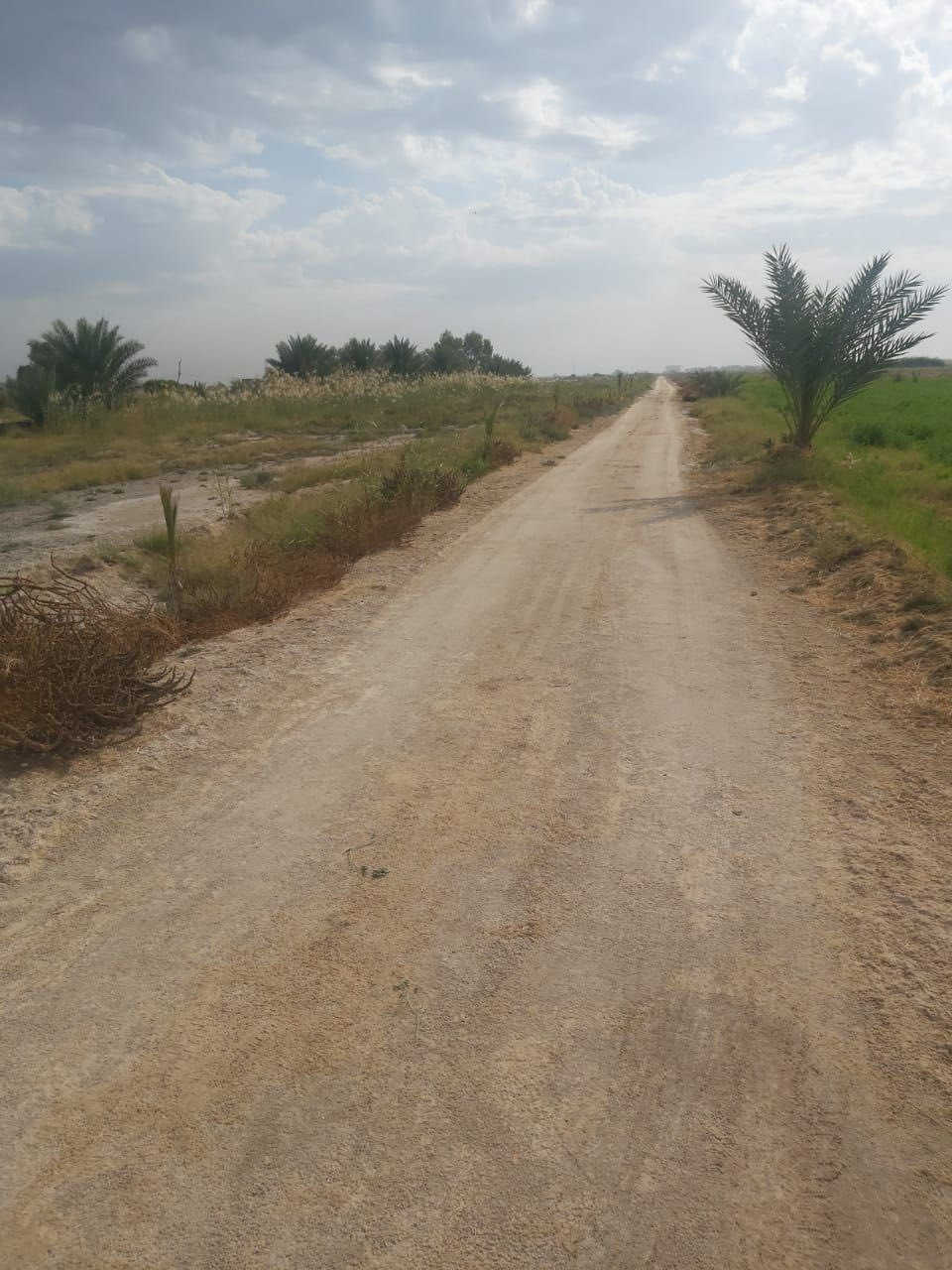 ارض. عقد 35 تبعد عن كربلاء نص ساعه. خمسه دوانم ونص***********
