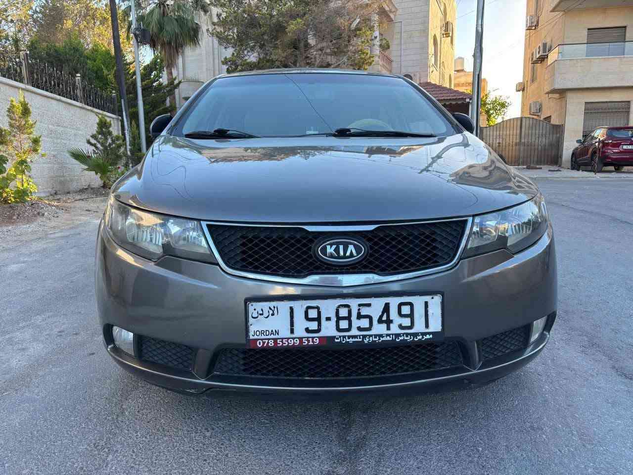 ‏🚗 للبيع: كيا فورتي بحالة ممتازة السيارة الغنية عن التعريف
‏
‏كيا فورتي موديل [2009 ]، فل الفل عدا الفتحة جير توماتيك 
‏
‏لون [فيراني ]، بحالة الوكالة فحص 3 جيد قصعة خلفية شمال 
‏
‏وضع السيارة من الداخل والخارج بحالة ممتازة جدا
‏
‏الإضافات والإمكانيات:•
‏
‏✅بصمة تشغيل ودخول ذكي مع بصمه باب  مع مفاتيح عدد 2 
‏
‏✅ شاشة تابلو اصليه مع كميرا خلفيه للرجوع 
‏
‏✅كراسي امامي مدفية 
‏
‏✅تحكم طارة 
‏
‏✅ محرك وجير بحالة ممتازة�✅ فحص [3] جيد قصعة خلفية شمال �✅ مكيف بارد شغال 100‎%‎ �✅ زجاج ومرايا كهربائية مع موري طوي كلشي شغال 100‎%‎�✅ إطارات بحالة جيدة  وكاله مع الجنط الكبير �✅ صيانة دورية منتظمة�✅ السيارة جاهزة للاستخدام ولا تحتاج أي نوع من أنواع الصيانة 
‏
‏للاستفسار والتواصل:📞:-0786327963
‏
‏الموقع 📍📌:-الزرقاء الجديدة شارع الونك بالقرب من كافيه هاشم


**إذا كنت صاحب هذا الإعلان وتريد حذفه لأي سبب، رجاءا أرسل رسالة إلى الدعم الفني**