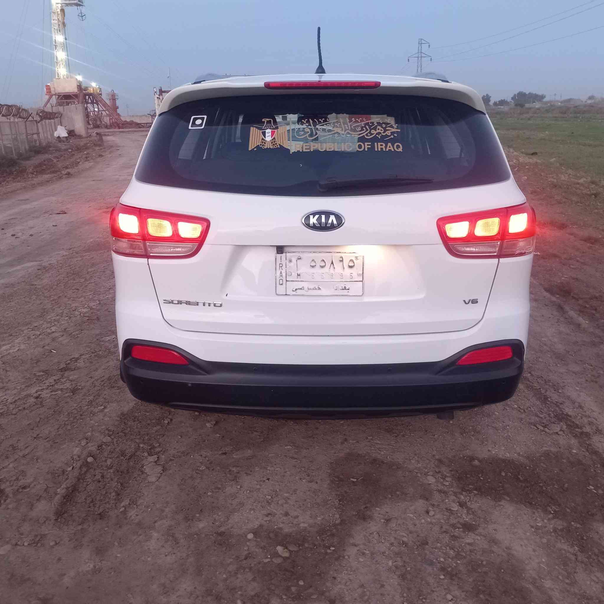 رقم بغداد  ماشية 146 سيارة نص فول سنوية 2029 حدادية فول تخم تاير امامي خلفي جديد كامرة امامي خلفي 

تبريد 3 قطع سيارة جديده استخدام شخصي سيارة كفاله عامة مثل ماواضح بلسونار 

السعر 210 بيها مجال بسيط

العنوان واسط قضاء الاحرار 

ممتواجد ع فيس ***********
