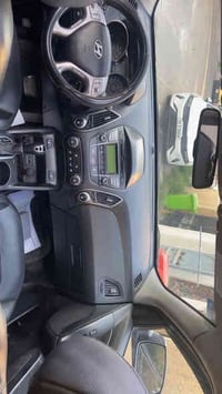 توسان البيع مديل 2014  فول موصفات عده البصمه  كشنات تدفئه  جلد  محرك 2...