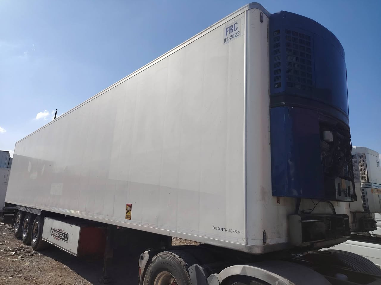 السلام عليكم براد لل بيع موديل 2010 جديد احلا من صوره جديد مامربوط منفيسه ضايع 
سمك 5 ارتفاع 60 جهاز سمكس شاشه متين غازه 404
مجموعه ساف عل خارج السعر 180$ مكاني بغداد ابو غريب ***********
