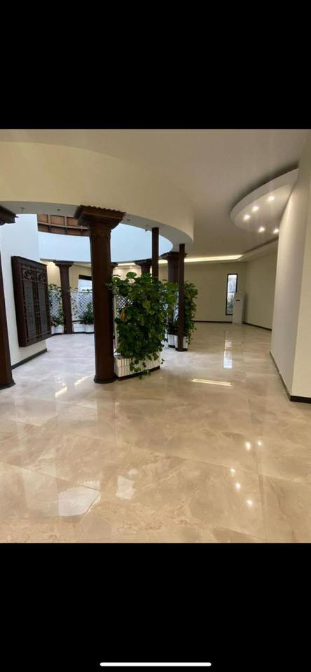 📍 الحارثية – ظهر مجمع بلو خلف مستشفى الإمارات

بيت مميزة للبيع بموقع راقٍ وحيوي  
▪️ الواجهة: 20 متر  
▪️ العمق: 30 متر  
▪️ المساحة: 600 متر مربع

💰 سعر المتر: 5600 دولار

فرصة مناسبة للسكن أو الاستثمار في واحدة من أفضل مناطق بغداد.

📞 للتواصل:
***********
