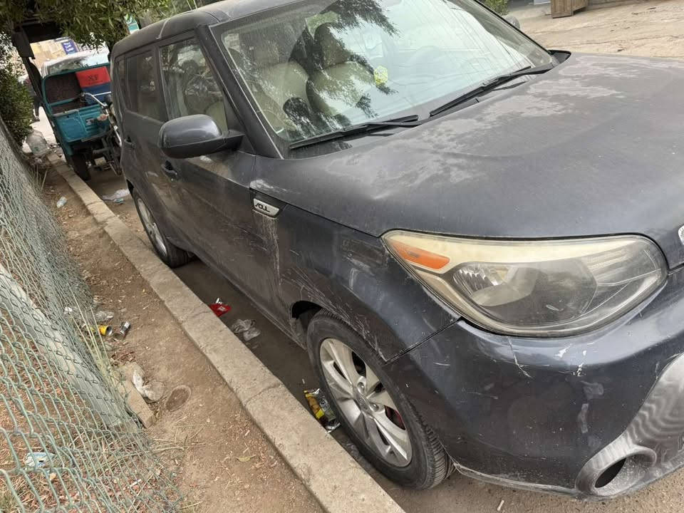 كيا صول ١٦وارد امريكي حادث باب وجاملغ بيها طخطخه هم ابغداد
السعر ٧٥ ورقه 

***********
