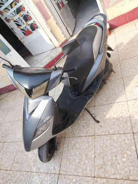 سلام عليكم دراجه لبيع مكينه مكفوله دراجه نضيفه حيل مكاني بغداد حي اور *********** سعره ٥٧٥
