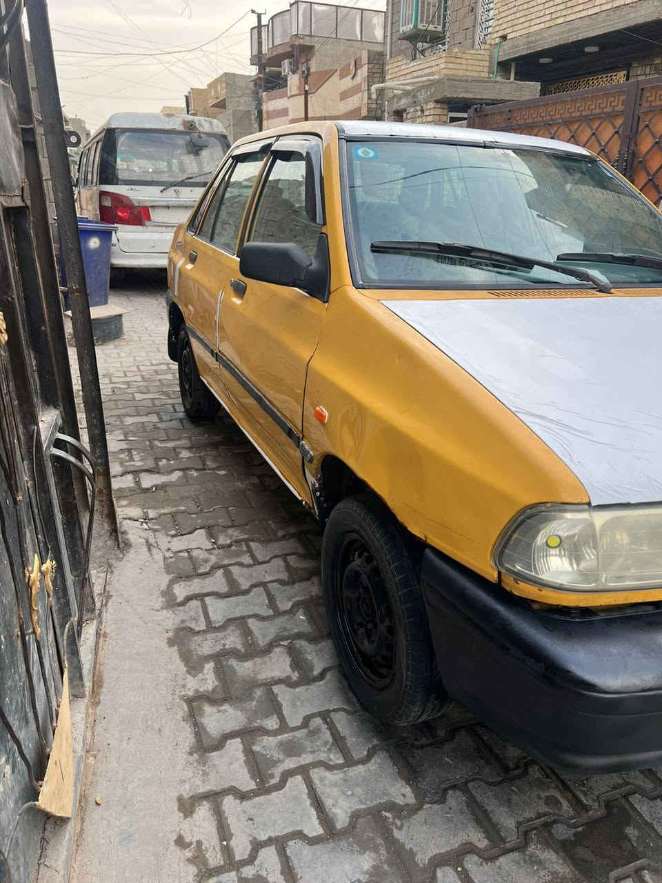 سلام عليكم للبيع سايبة موديل 2012 سياره نظيفه وخير من الله مكينه بجيس كير جديد صدر جديد تخم تاير باتري جديد رقم بغداد انكليزي هزه جديده سعر 25 ورقه
العنوان بغداد الدورة حي اسيا
***********
***********
